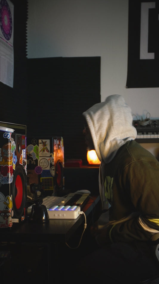 ATOMIC -  84 BPM (Beat/Instrumental)